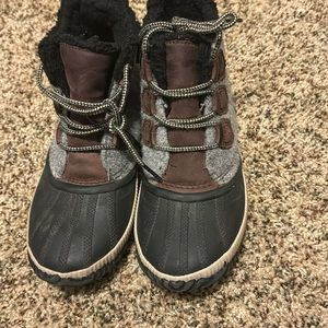 Sorel boots size 8.5